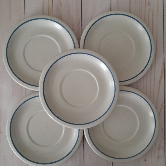 5 Pfaltzgraff "Yorktowne"Vintage Bread Plates Saucers Size:OS  Pfaltzgraff - Picture 2 of 8